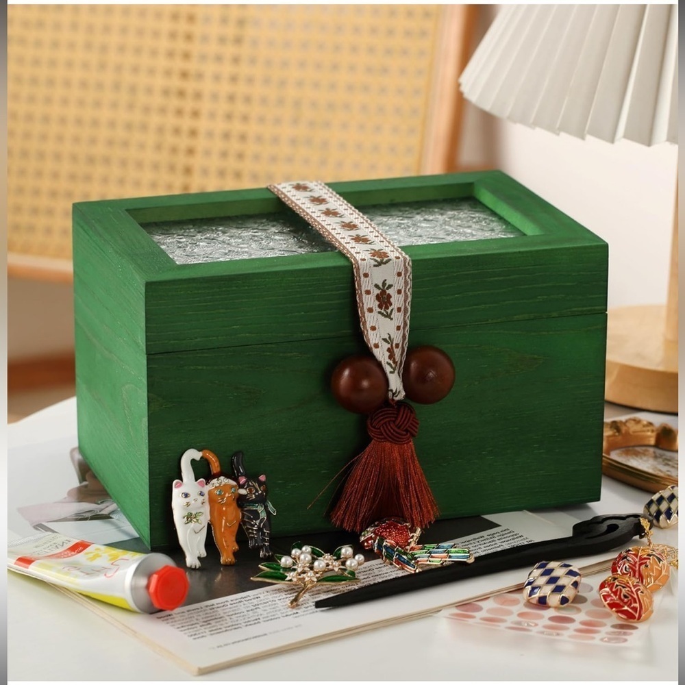 Keepsake Box Decorative Storage Box with Lid Cute Storage Bins with Lids Memory